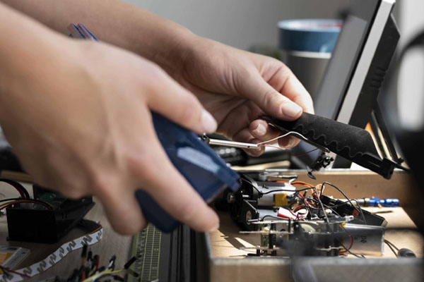 Hardware Authorized Service Center